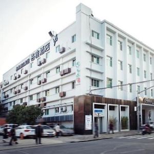 Gya Shanghai Jiangpu Hotel