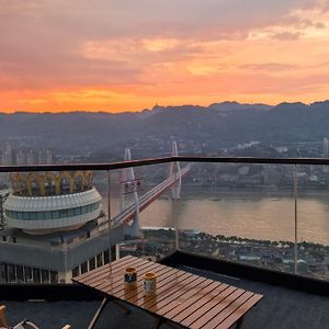 Yunqi River View Terrace Hotel